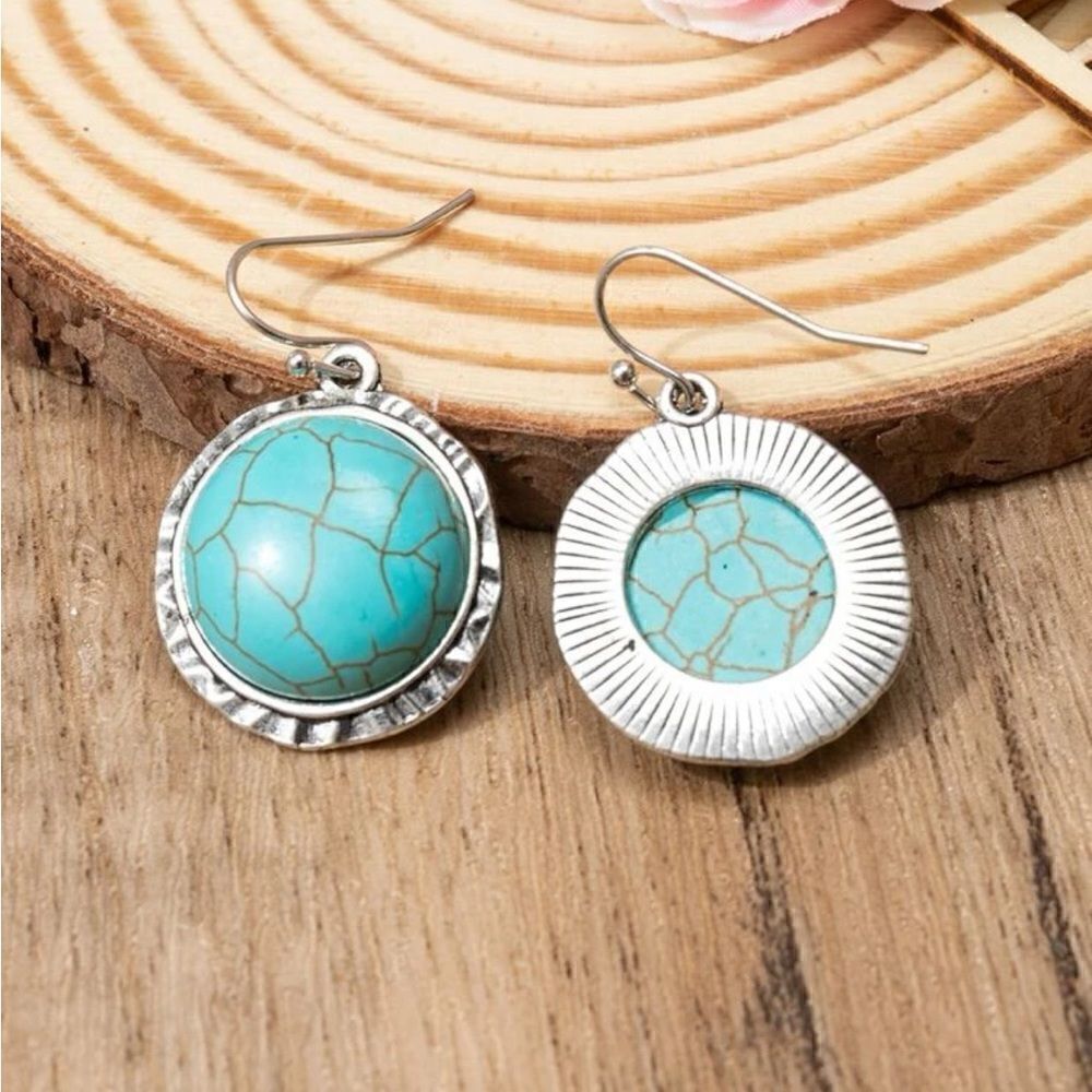 Turquoise dangles - Picture 2 of 2